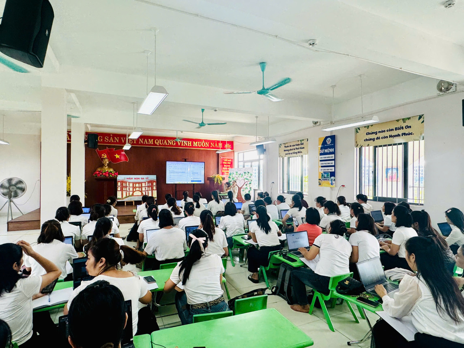 z7011093277895 776366c7984464554fed4d588231e1bd